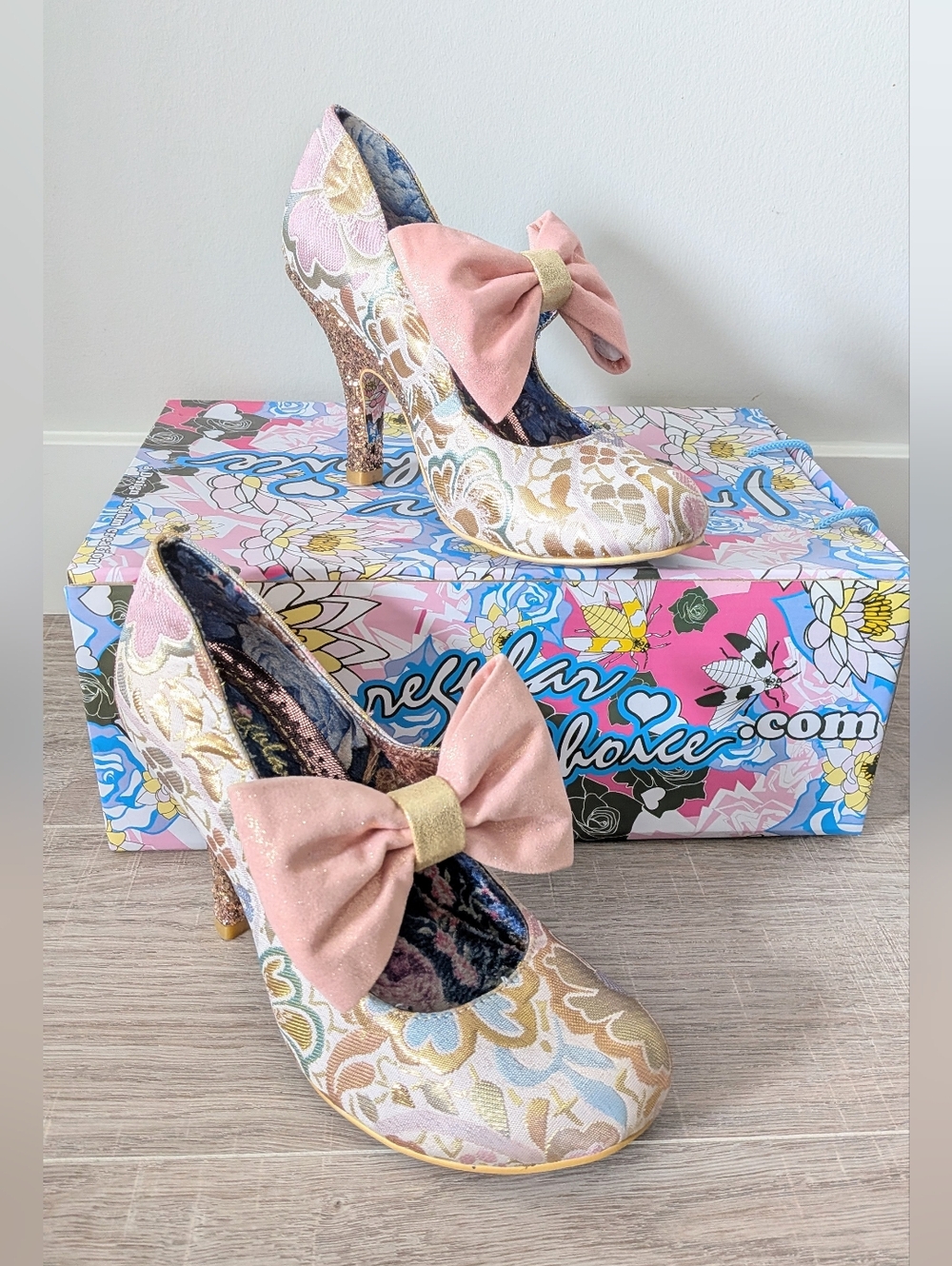 Irregular Choice Windsor Pink Gold Brocade Mary Jane Bow Pump Heels 37 NIB - Picture 2 of 9